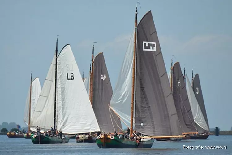 Lemmer Ahoy - Zeilwedstrijd & kermis