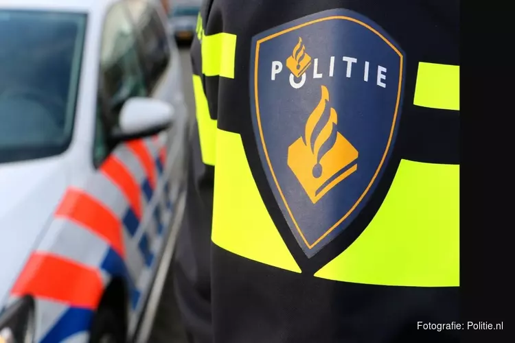 Politie onderzoekt 33 diefstallen uit bedrijfsauto’s in Noord-Nederland